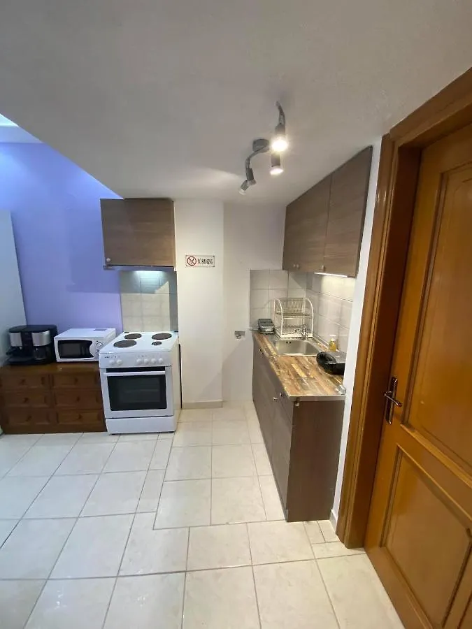 Ano Poli Studios 2 Thessaloniki Apartment